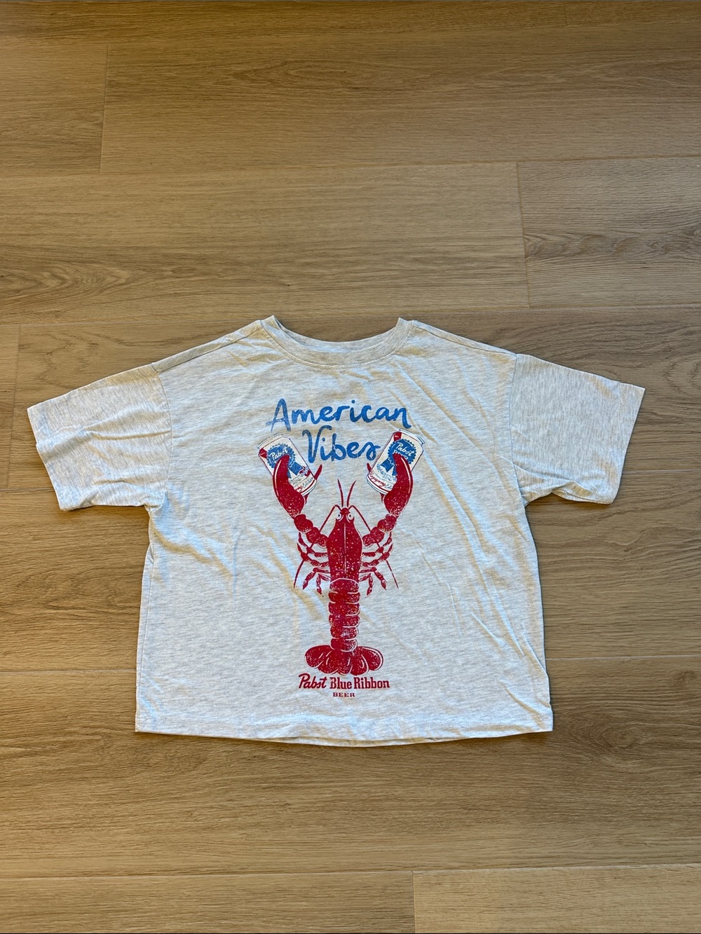 Pabst Blue Ribbon 'American Vibes' Lobster Graphic Tee - Light Gray & Red - XS
